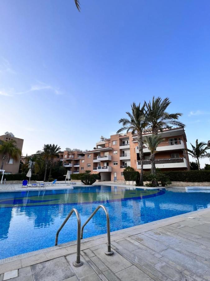 Iris Village Paphos Extérieur photo