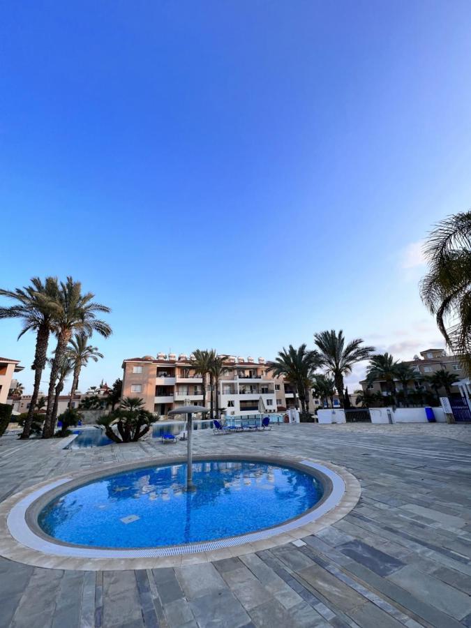 Iris Village Paphos Extérieur photo
