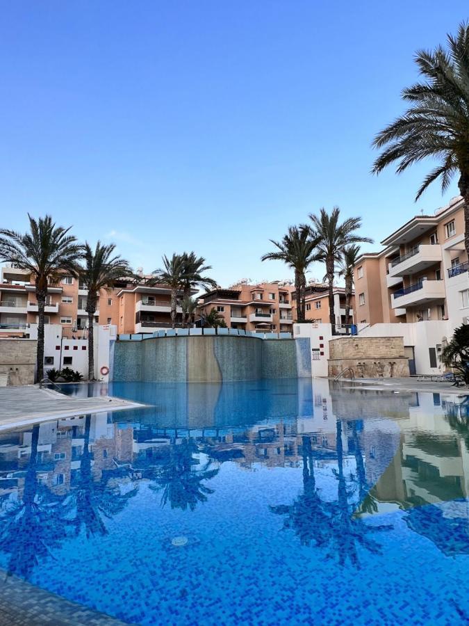 Iris Village Paphos Extérieur photo