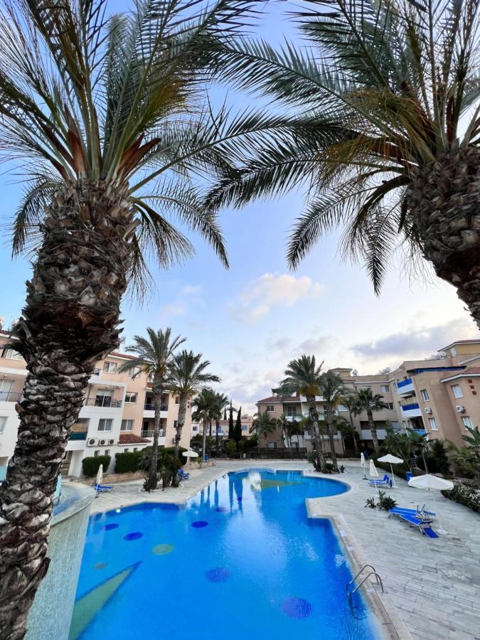 Iris Village Paphos Extérieur photo