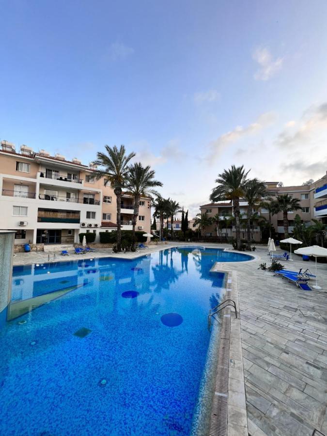Iris Village Paphos Extérieur photo