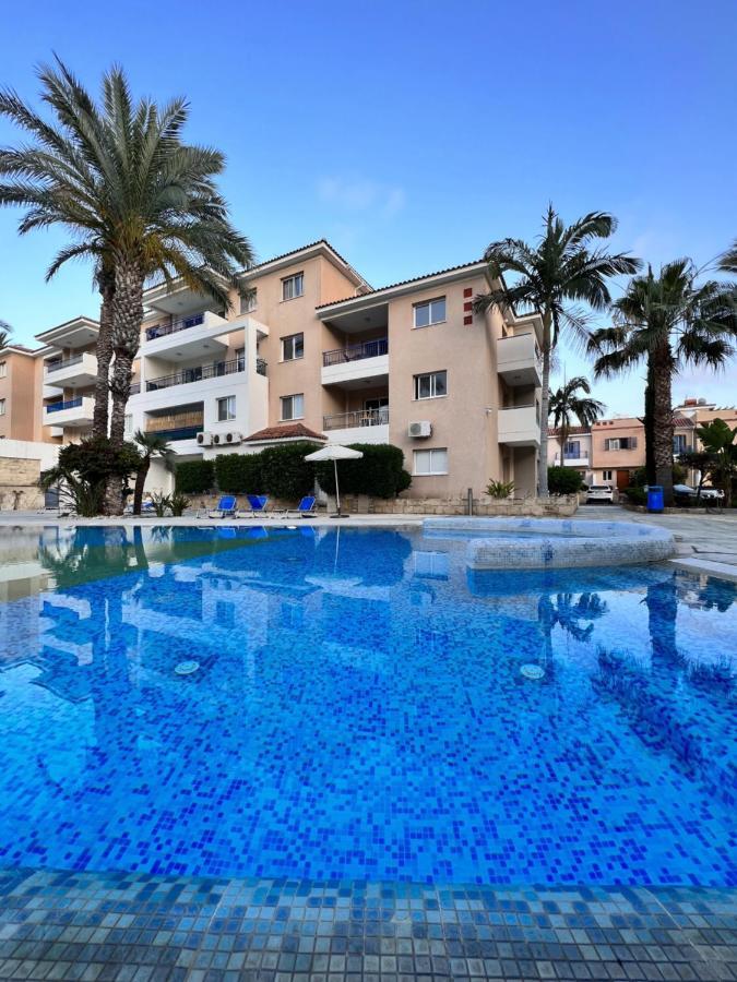 Iris Village Paphos Extérieur photo